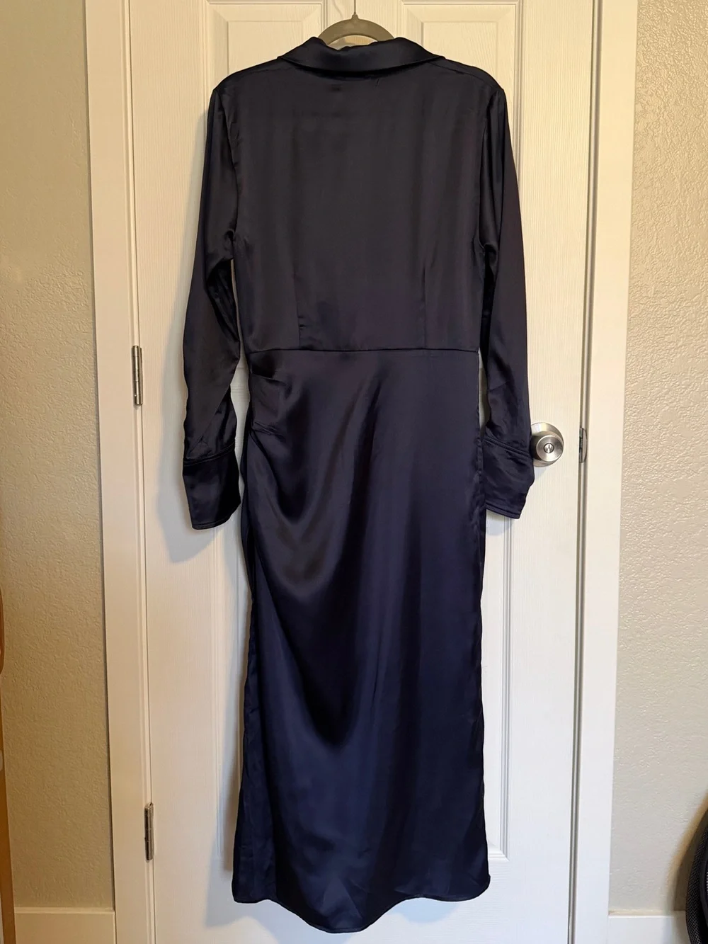 Mila Mae Never Worn Feminine Navy Satin Wrap Midi Dress Long Sleeve Size XL - Picture 8 of 9